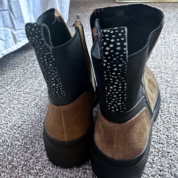 Lucky Brand Boot - Picture 3 of 7